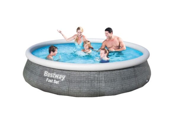 Rattan Fast Set Pool