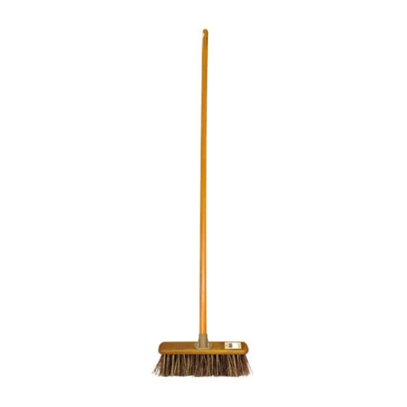 Bassine & Cane Broom