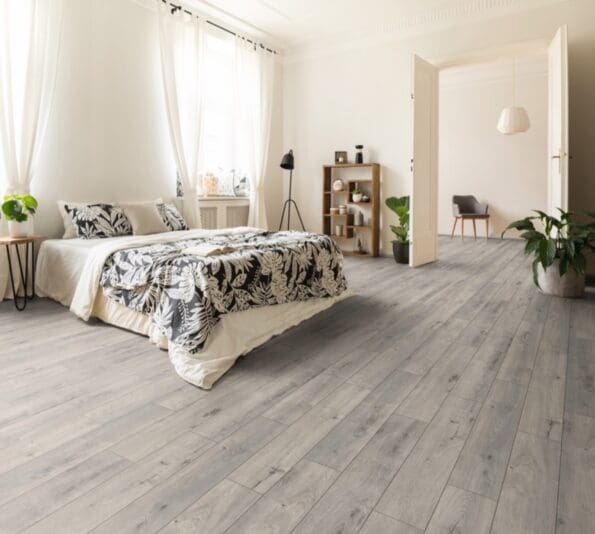 Atomic Oak W/R Laminate Floor 8mm