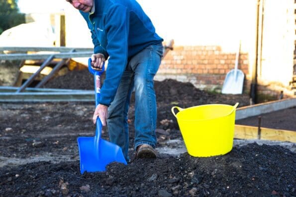 Shovel With 101cm Blue Handle